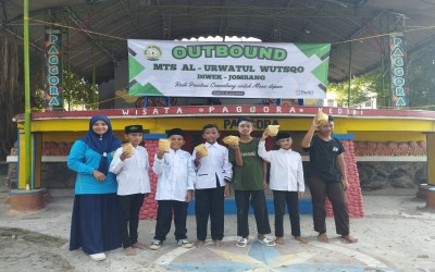 MASA TA'RUF SISWA MADRASAH (MATSAMA) MTs UW JOMBANG 2024